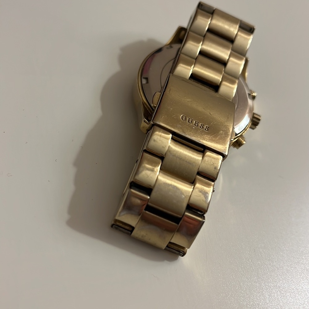 GUESS Watch - Picture 3 of 3